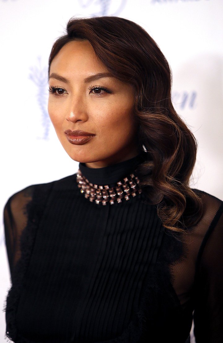 Jeannie Mai of 'The Real' Flaunts Her Toned Physique While Basking in