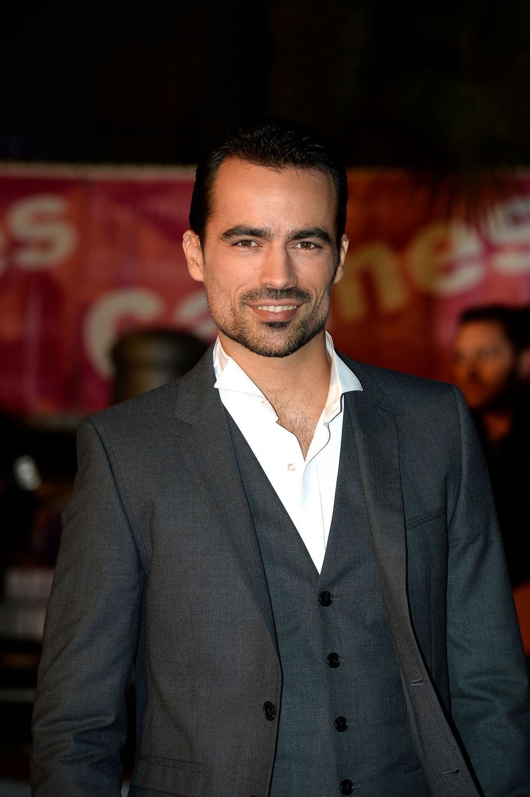 Le chanteur Damien Sargue | Photo : Getty Images Le chanteur Damien Sargue | Photo : Getty Images