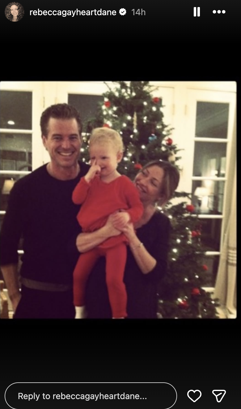 Eric Dane, Rebecca Gayheart, and their daughter, Billie Dane, in front of a Christmas tree, on a story posted on February 21, 2026 | Source: Instagram/rebeccagayheartdane