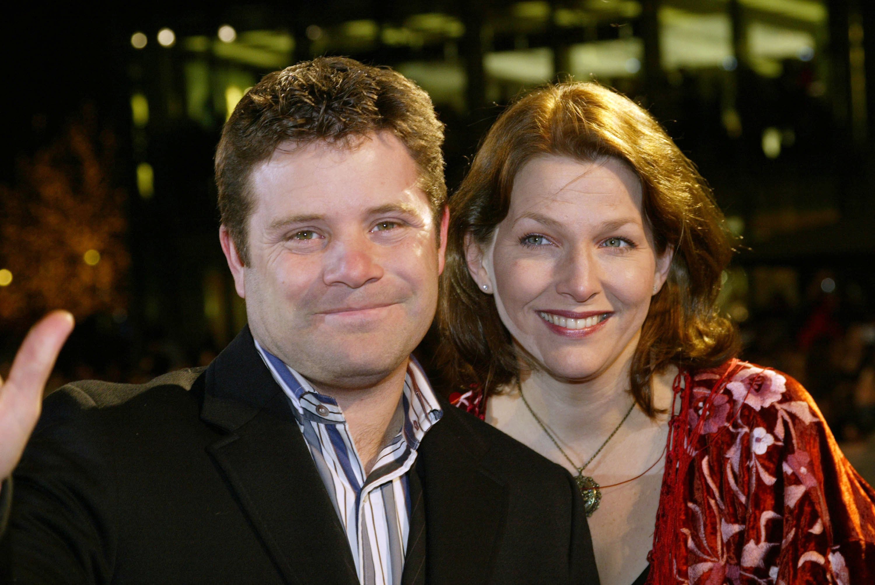 Actor Sean Astin and wife Christine attend "The Lord Of The Rings: The Return Of The King" premiere on December 10, 2003 in Berlin, Germany. | Source: Getty Images