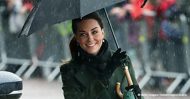 Kate Middleton Refused to Use Umbrella in the Rain to Make Sure All Her Fans Could See Her