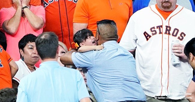 Little girl who got struck by foul ball being carried away at Minute Maid Park on May 29, 2019 | Photo: Twitter/Raleigh News Channel ‏   