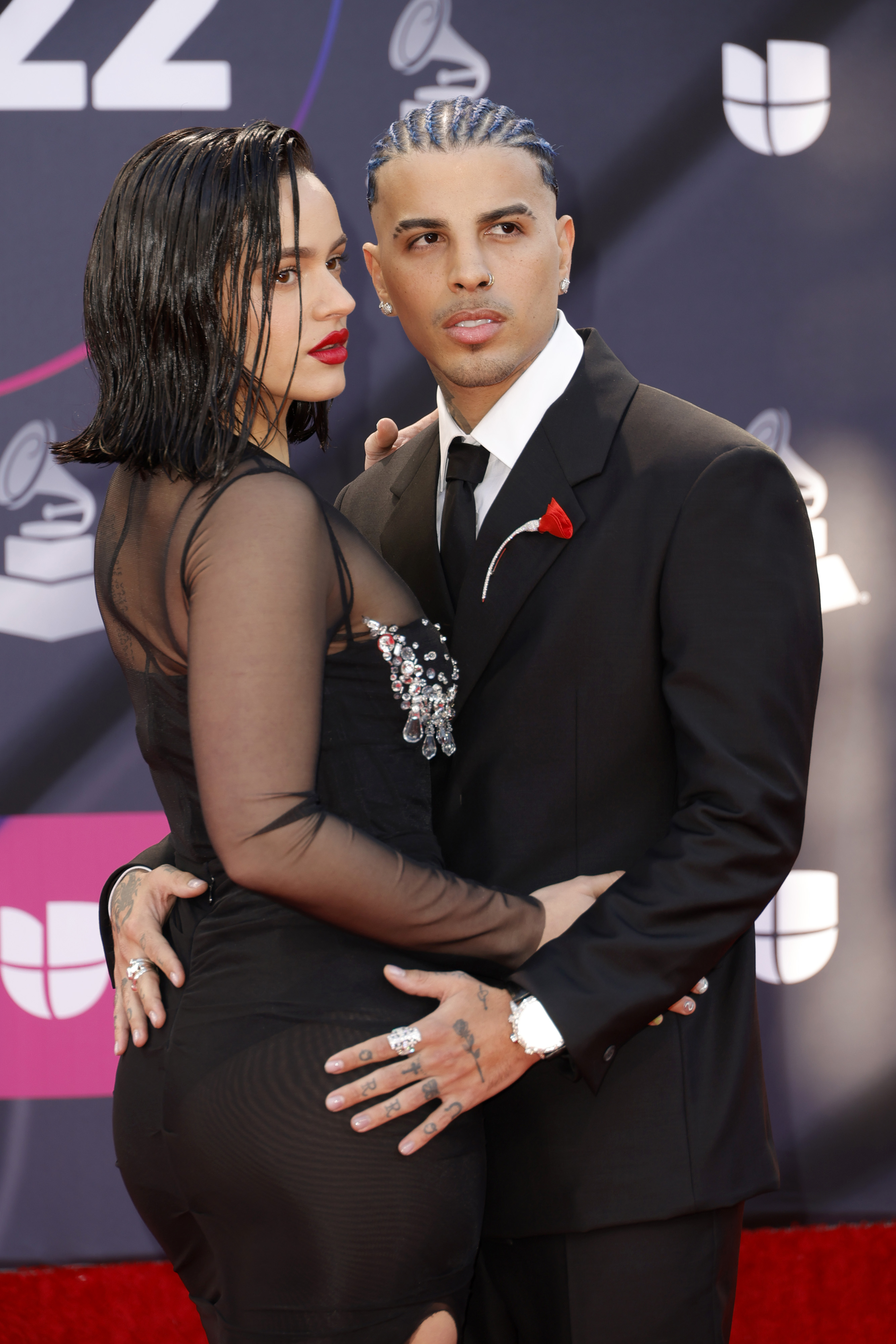 Rosalia and Rauw Alejandro at the 23rd Annual Latin GRAMMY Awards on November 17, 2022, in Las Vegas, Nevada. | Source: Getty Images