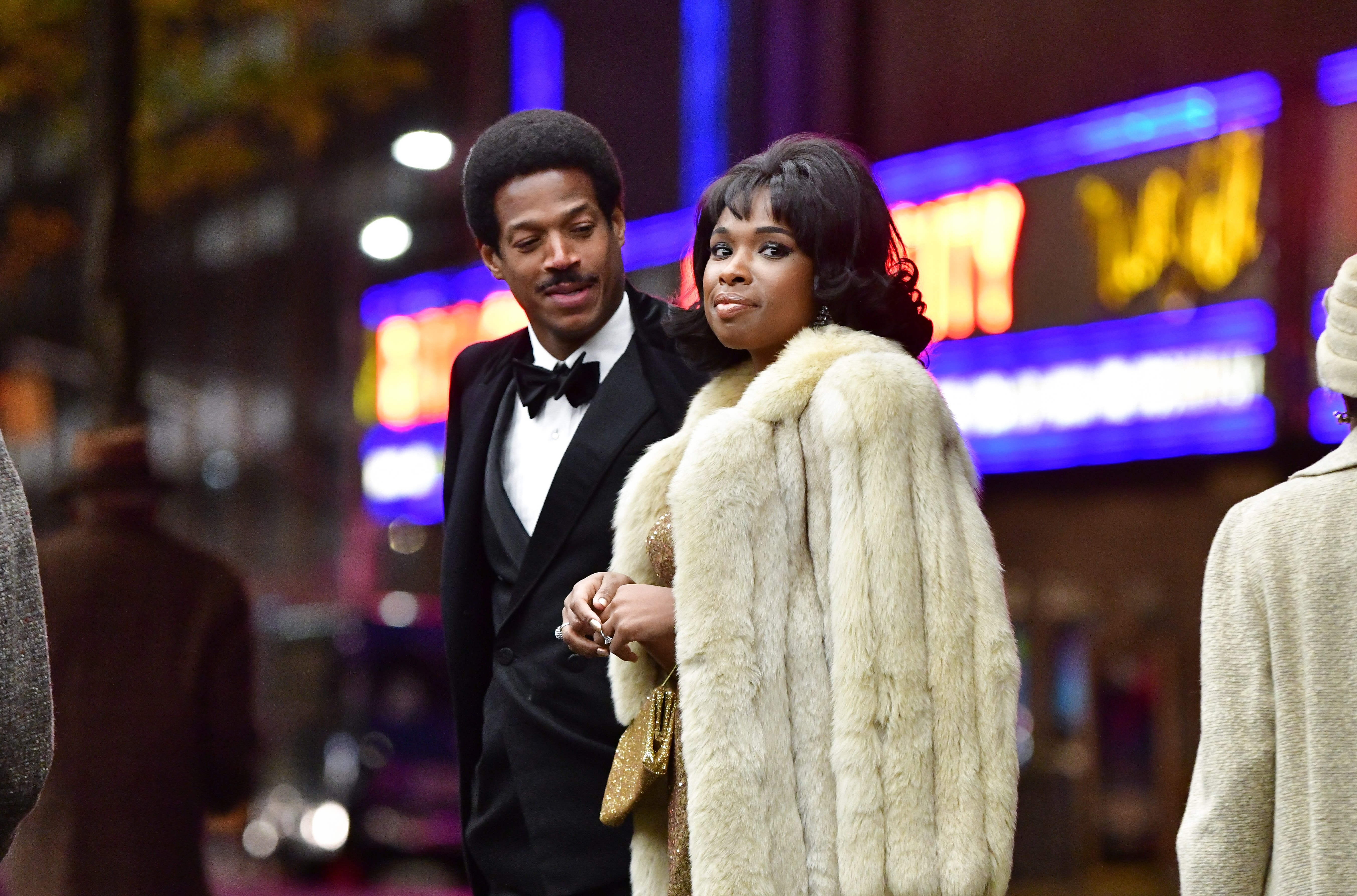 Marlon Wayans and Jennifer Hudson on the set of "Respect" in New York on November 8, 2019 | Source: Getty Images