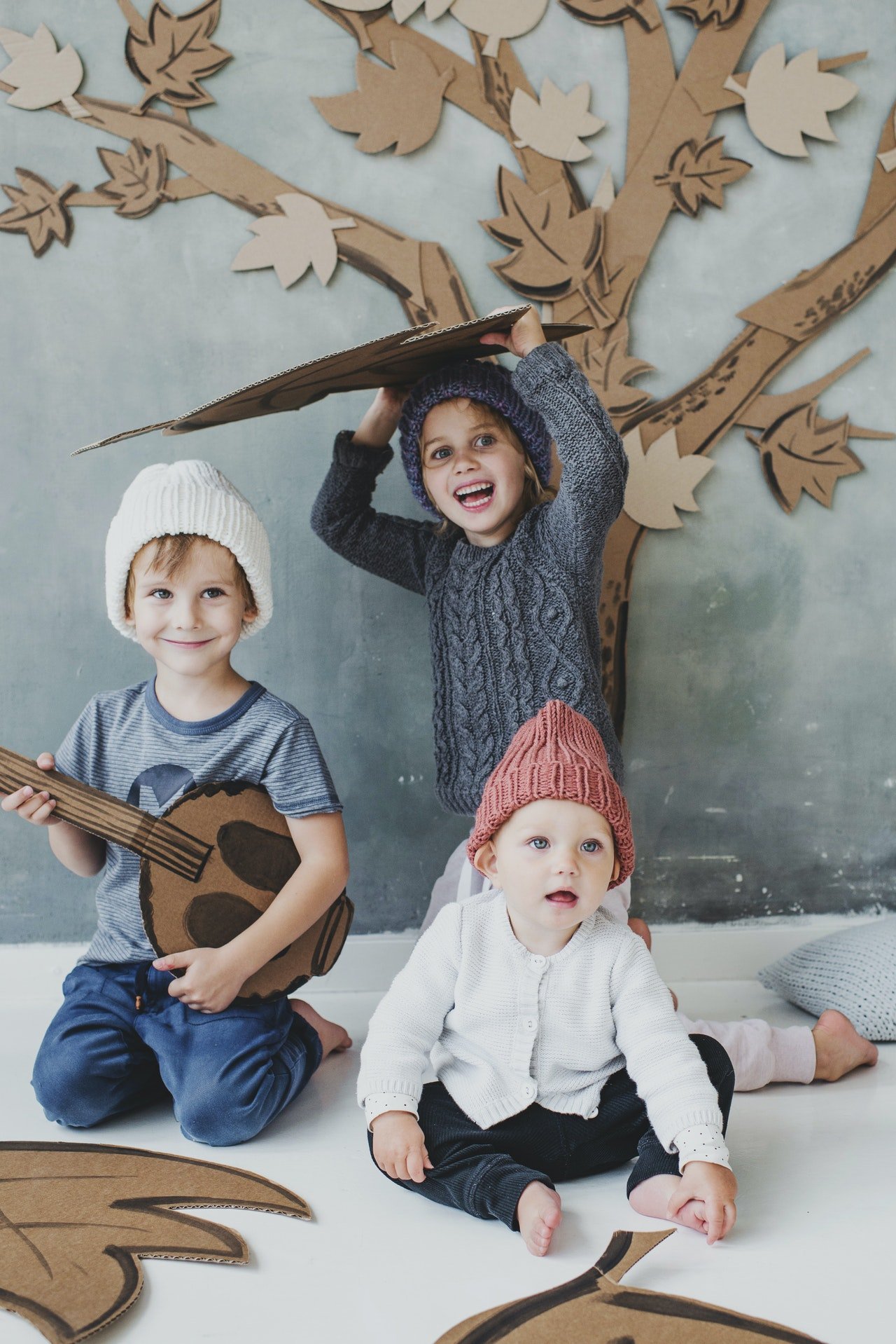 They got back together and raised their kids with the help of Derek and Christina. | Source: Pexels