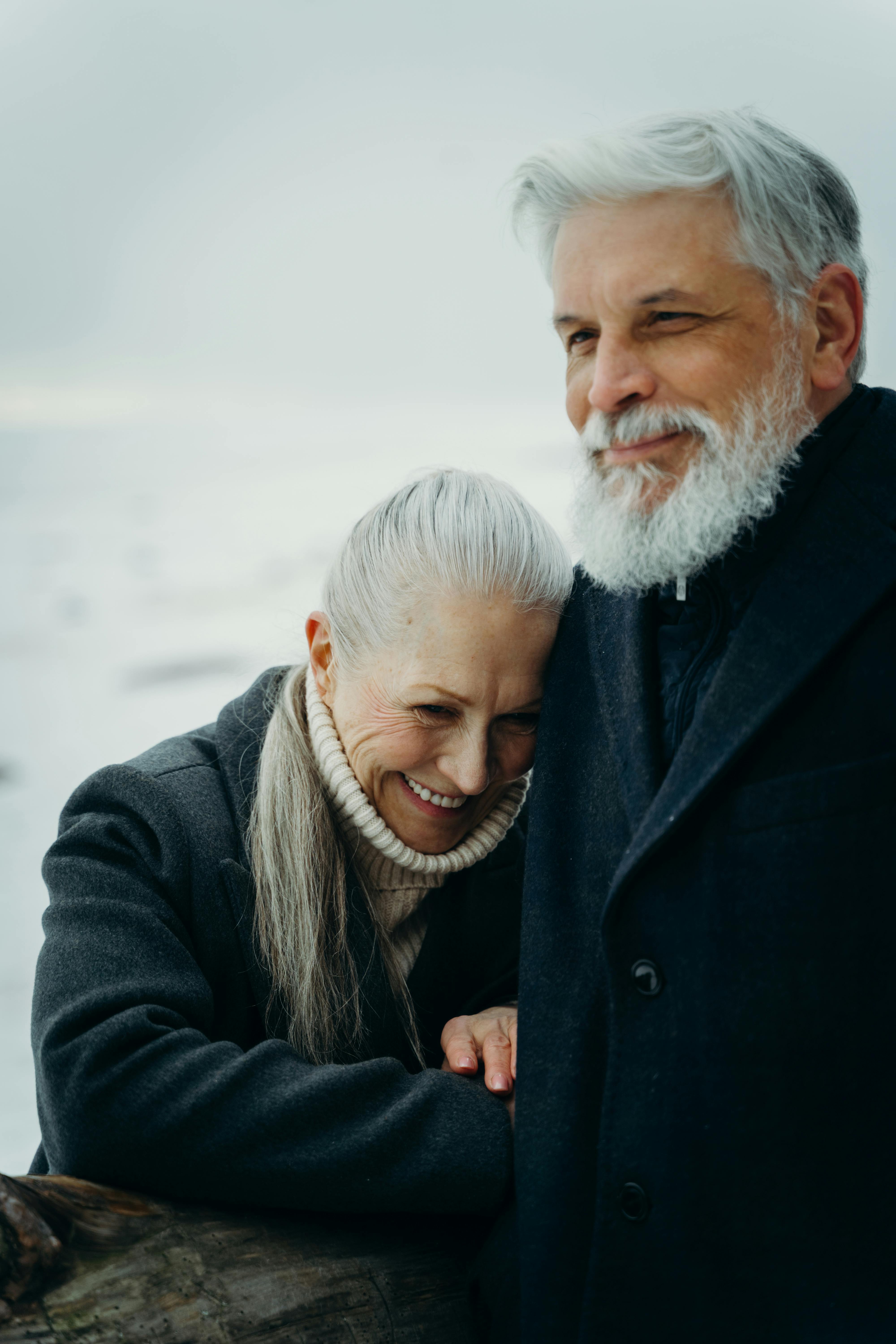 A happy elderly couple | Source: Pexels