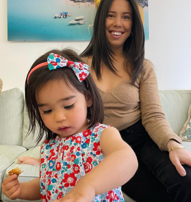 Cecilia Becker also shared intimate glimpses into the family life. In this photo, Josephine Becker posed with a little relative on March 22, 2022. | Source: Instagram/ceciliasloane