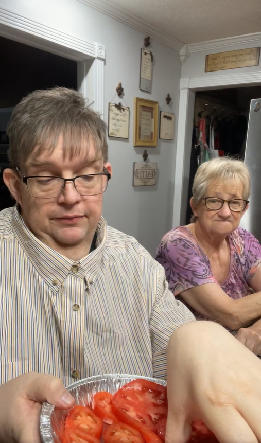 John and Frances "Tootsie" Davis spent much of the broadcast talking with viewers while preparing the recipe. Their easy conversations were a big reason so many people returned to watch day after day. | Source: Facebook/coffeetimewithjohnandmomma