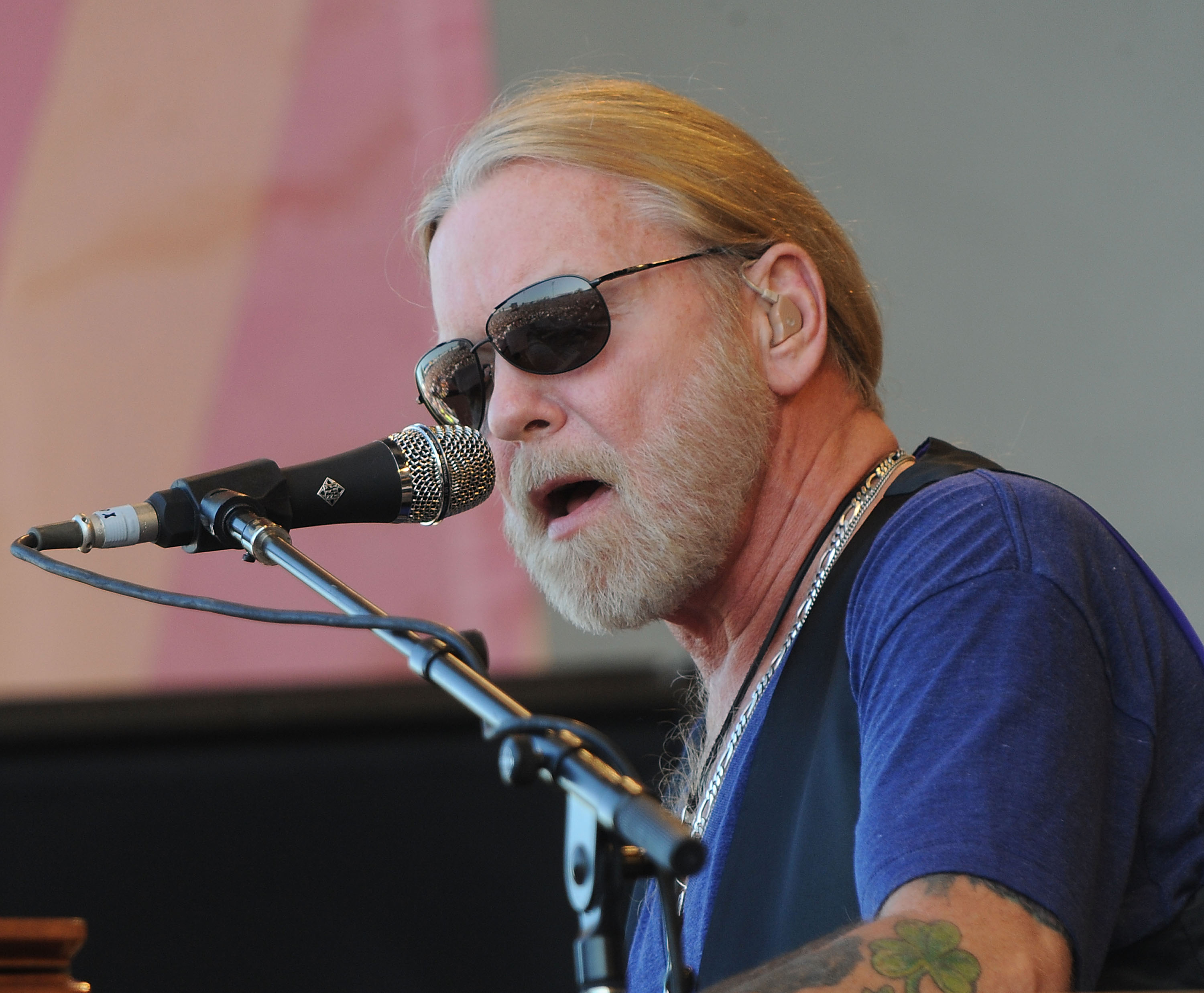 Greg Allman performing at the 41st Annual New Orleans Jazz & Heritage Festival on April 25, 2010, in New Orleans, Louisiana. | Source: Getty Images