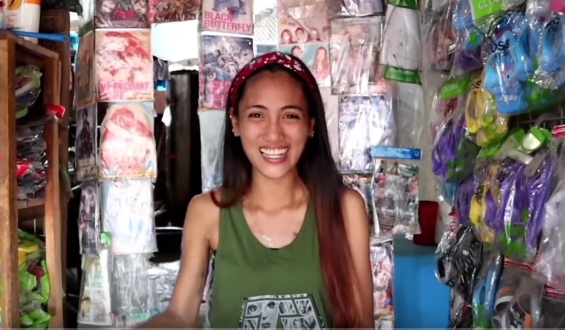 Rosemarie Vega giving a tour of her Phillipine home | Photo: YouTube