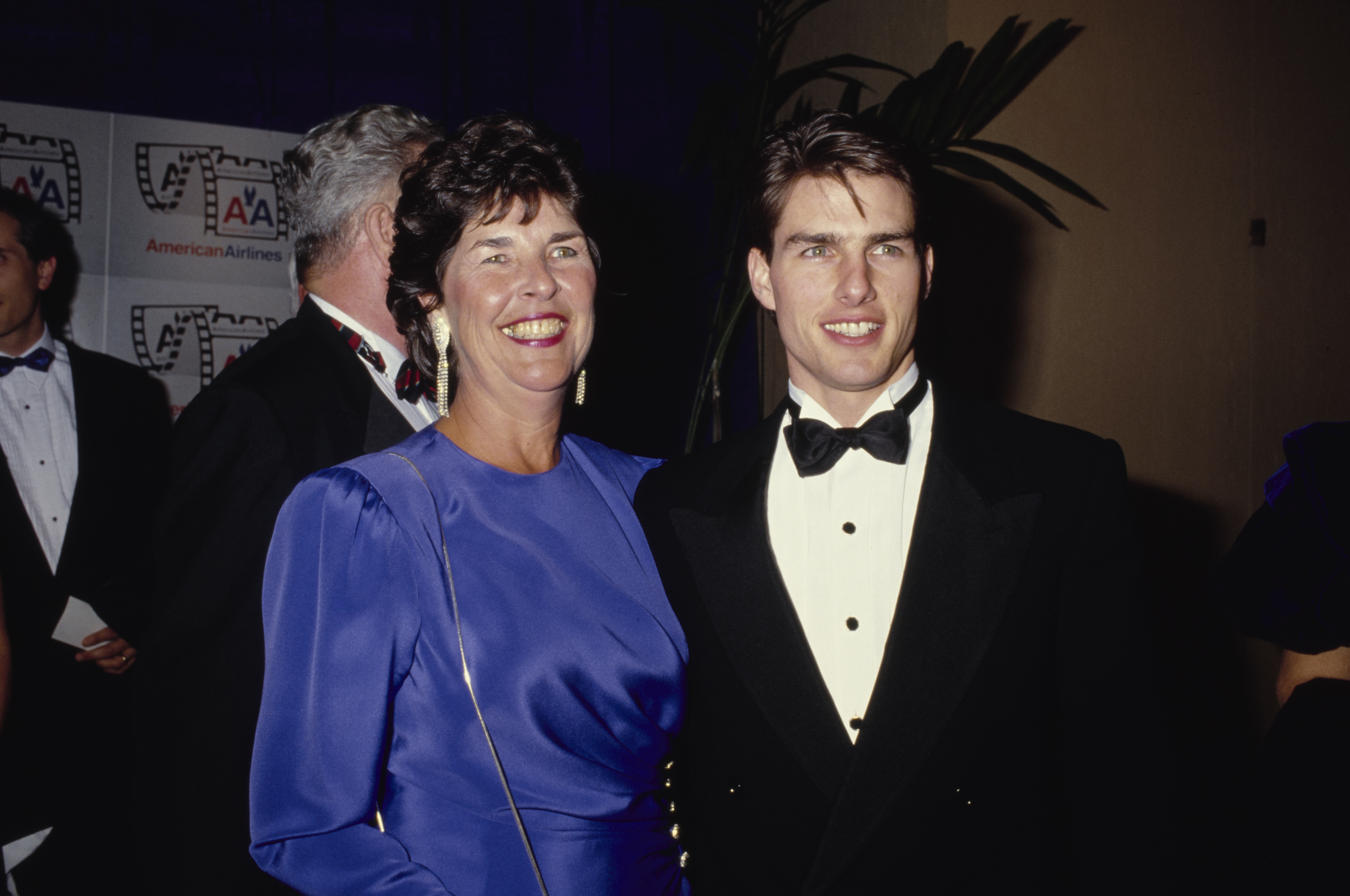 Mary Lee Pfeiffer and Tom Cruise at the 8th Annual American Cinema Awards in Beverly Hills, 1991 | Source: Getty Images
