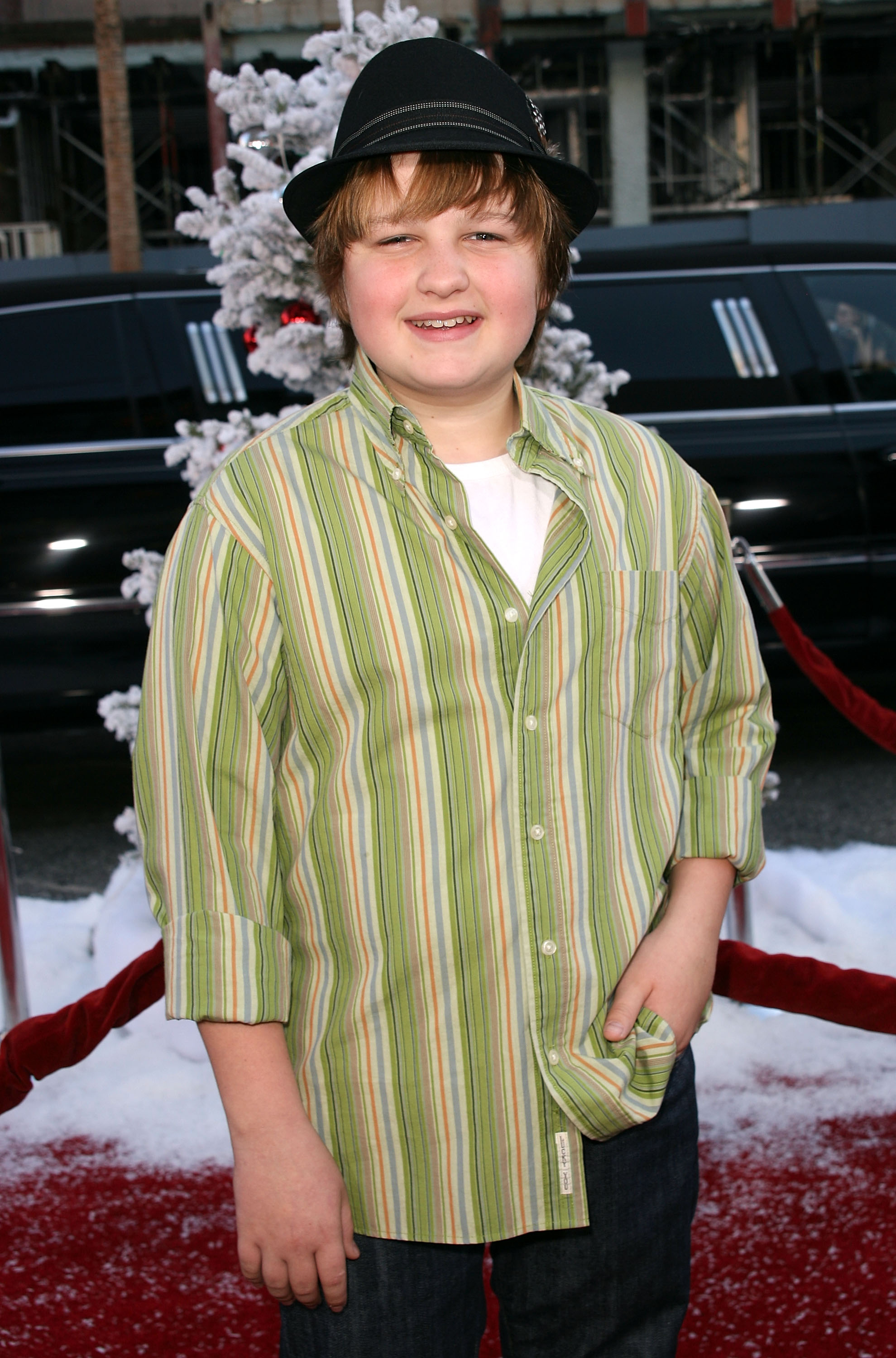 Angus T. Jones arrives at the premiere "Fred Claus" premiere in Los Angeles in 2007 | Source: Getty Images