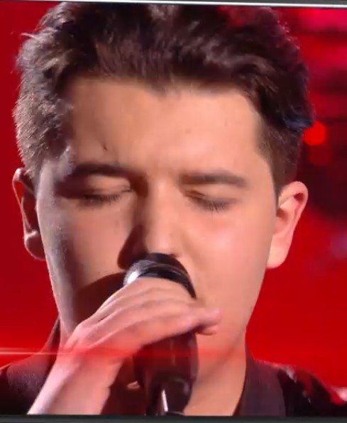 Philippe sur scène durant la finale. l Source : TF1 Replay