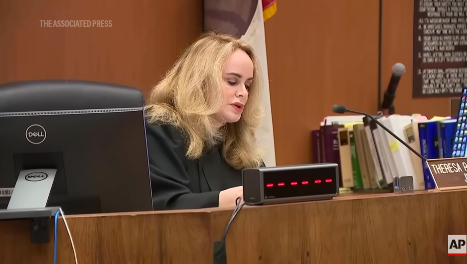Theresa McGonigle reaffirming the arraignment date agreement during the court proceedings. | Source: YouTube/Associated Press