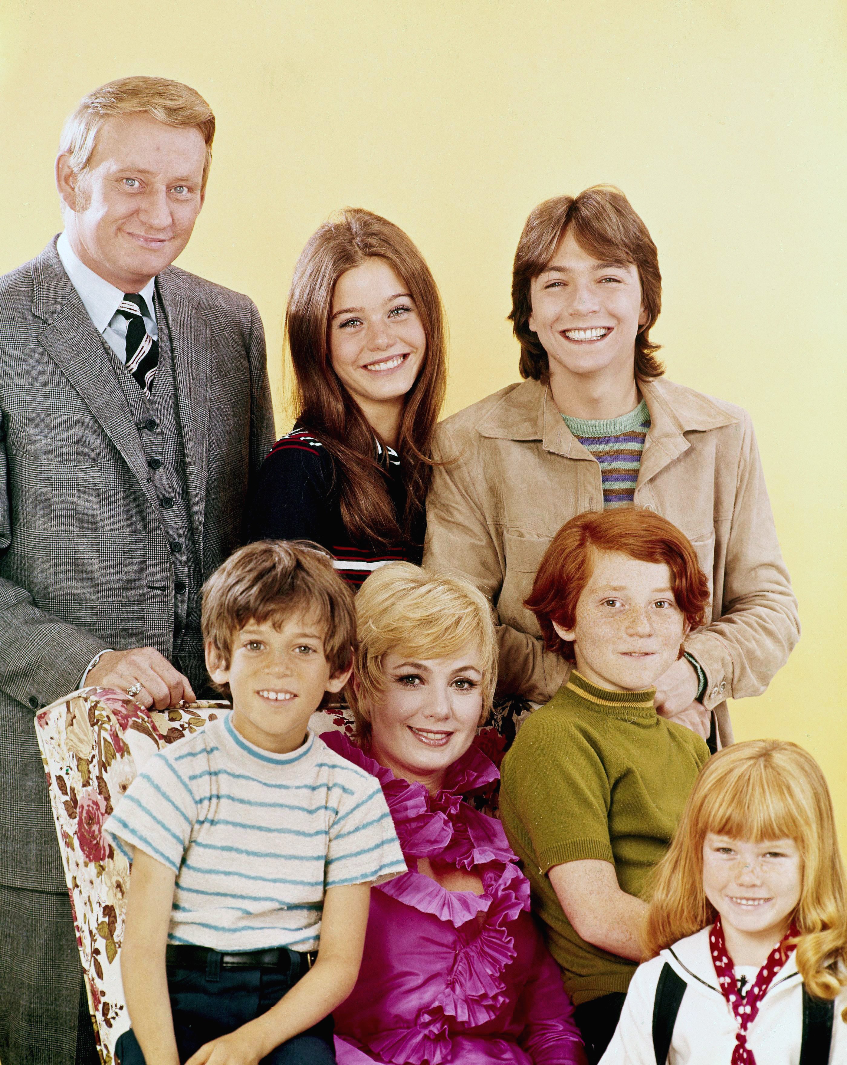 THE PARTRIDGE FAMILY - "Gallery" 1970 Dave Madden, Jeremy Gelbwaks, Susan Dey, Shirley Jones, David Cassidy, Danny Bonaduce, Suzanne Crough. | Source: Getty Images