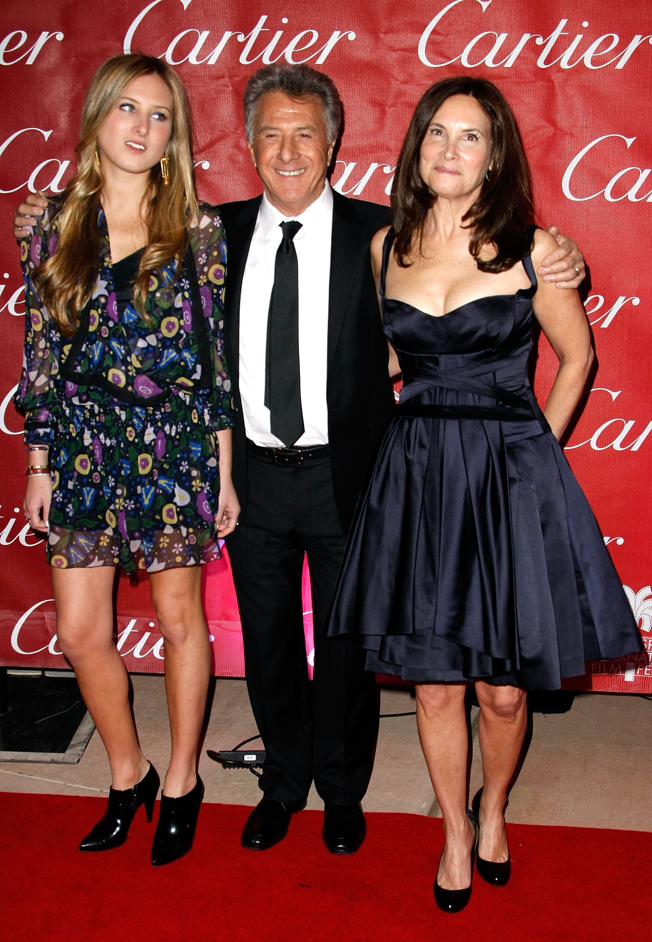 Dustin Hoffman, daughter Alexandra Hoffman and wife Lisa Hoffman arrive at the 20th anniversary of the Palm Springs International Film Festival Awards Gala at the Palm Springs Convention Center on January 6, 2009 in Palm Springs, California | Photo: Getty Images