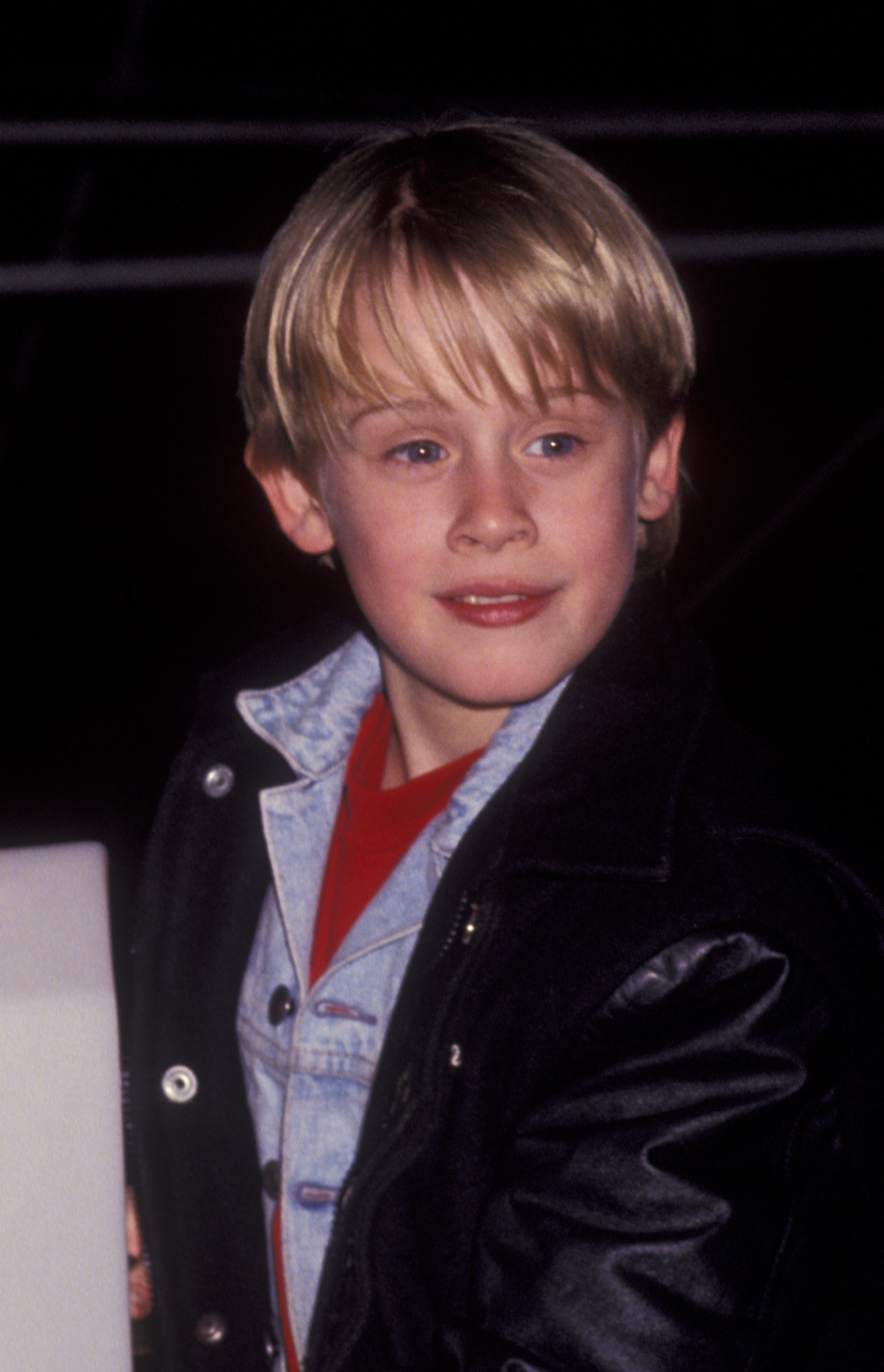 Macaulay Culkin during the "Light Up A Life Benefit" for Children's EMS Foundation in New York City on November 13, 1991 | Source: Getty Images