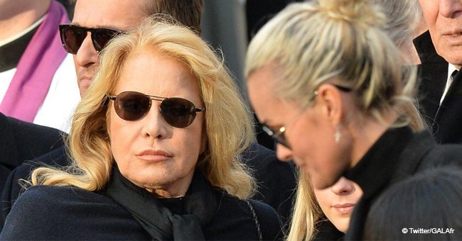 "Elle avait du mal à remplir les salles" : Le clan de Laeticia Hallyday pique Sylvie Vartan