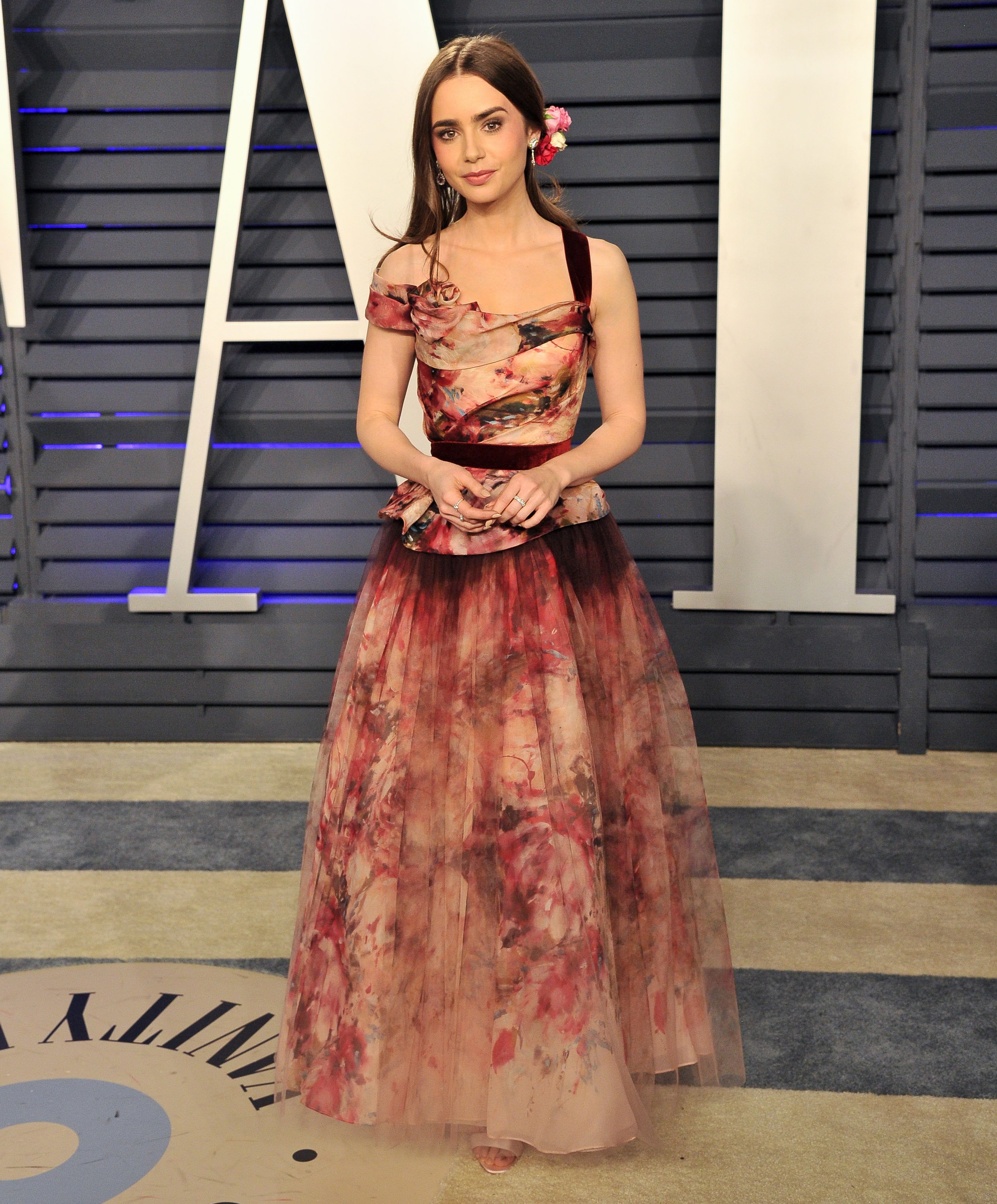 Lily Collins attends the 2019 Vanity Fair Oscar Party on February 24, 2019 in Beverly Hills, California. | Photo: Getty Images