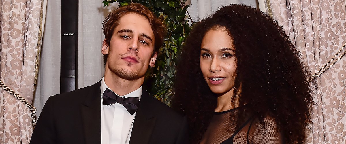 Martin Rivas y Kayoko Everhart asisten a la Fiesta del Baile de Dior el 22 de noviembre de 2017. | Foto: Getty Images