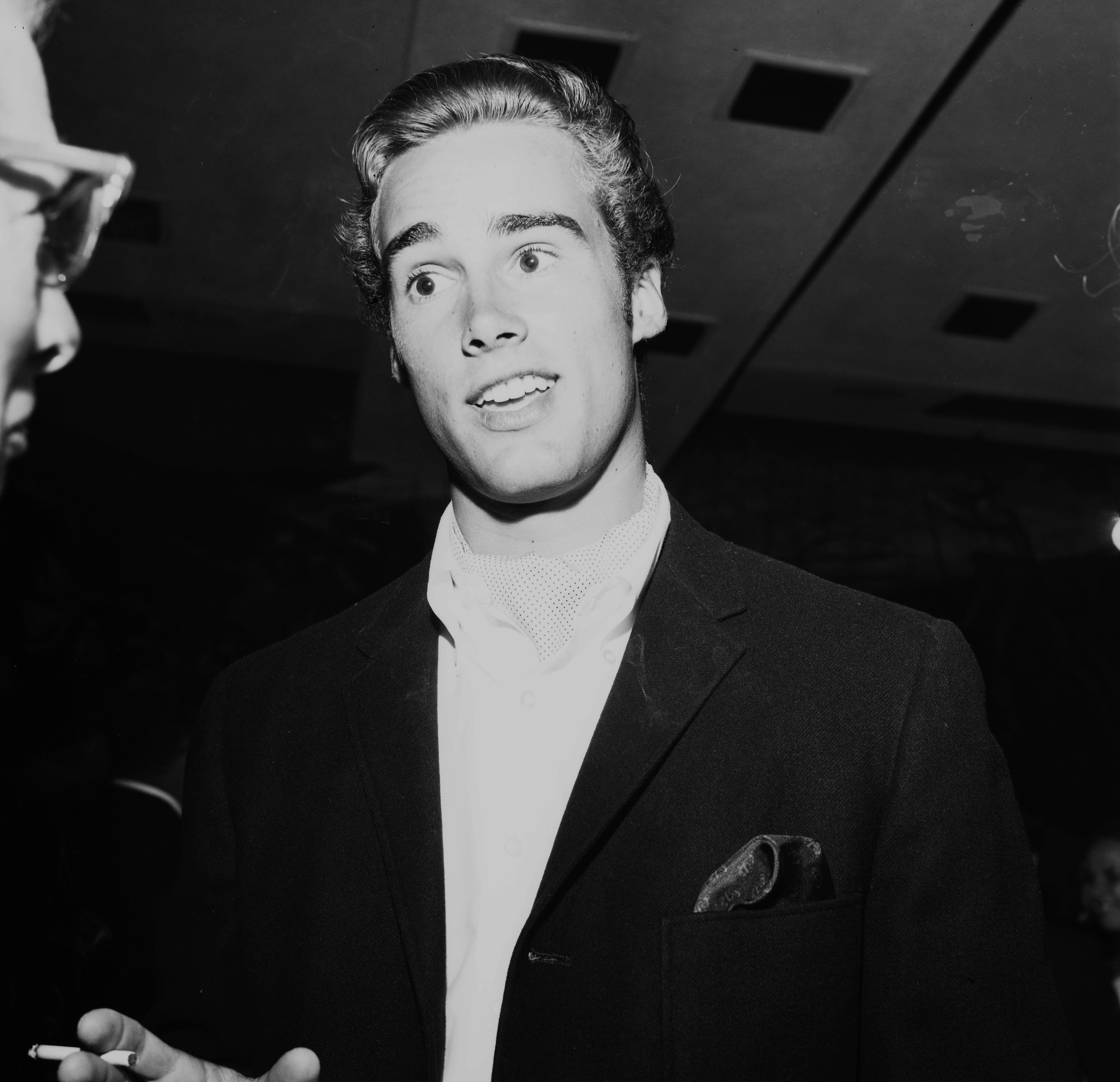 Sean Flynn attends a party on 01 January, 1961 in Los Angeles, California | Photo: Getty Images