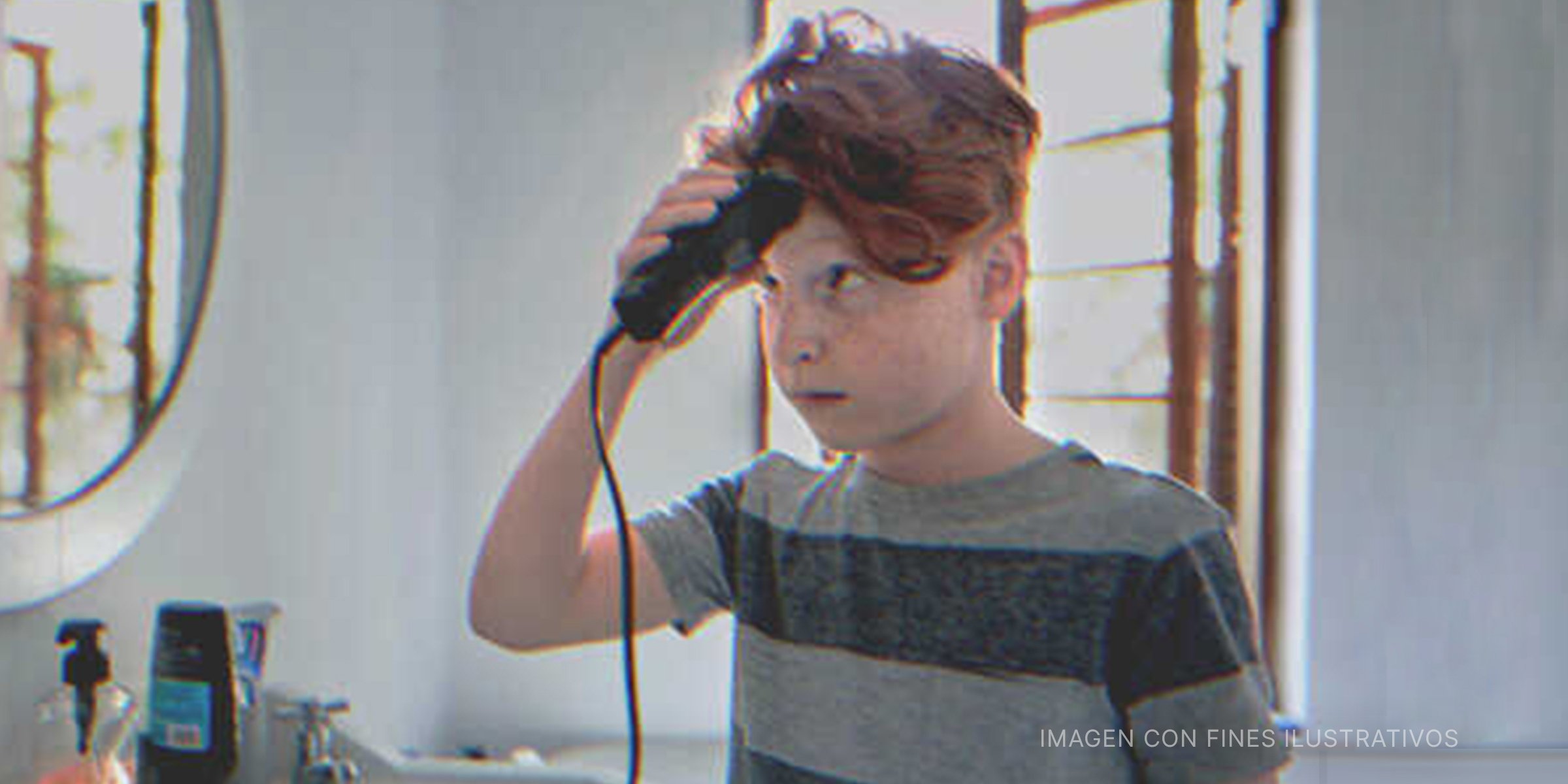 Niño afeitándose el cabello. | Getty Images