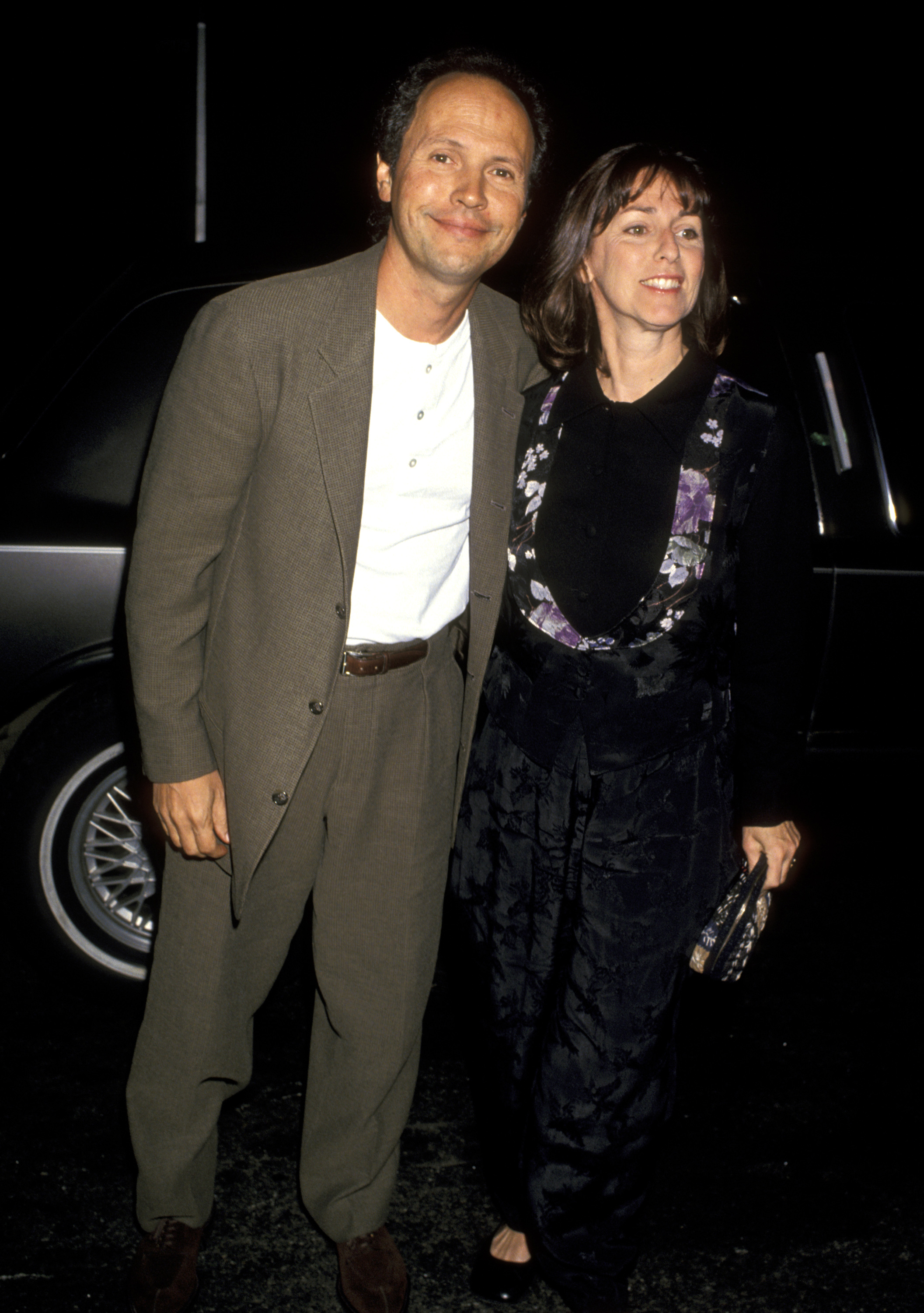 Billy Crystal and Wife Janice Crystal during a New York Knicks vs Indiana Pacers Basketball Game at Madison Square Garden on June 1, 1994 in New York City, New York, United States. | Source: Getty Images