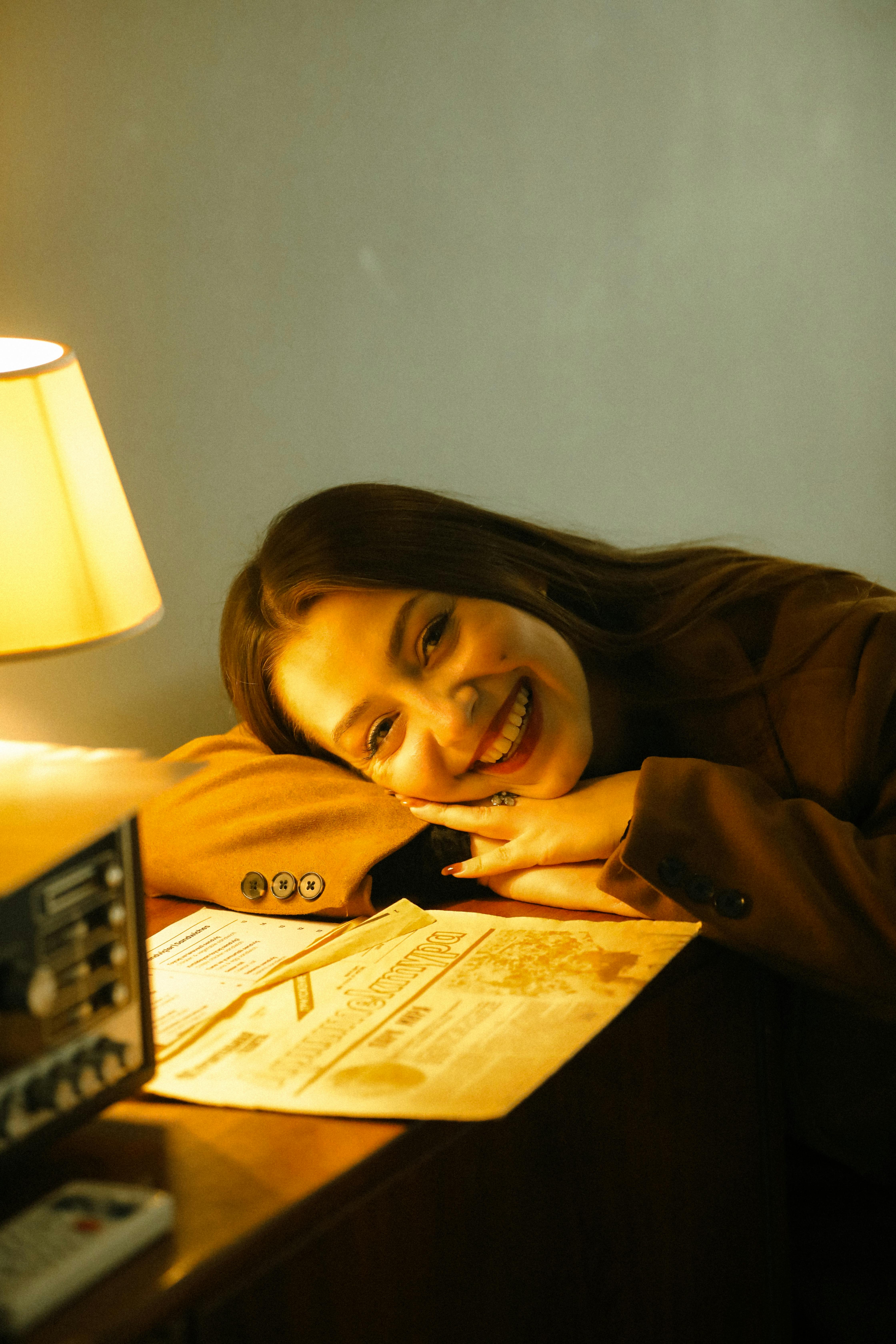 A woman smiling | Source: Pexels