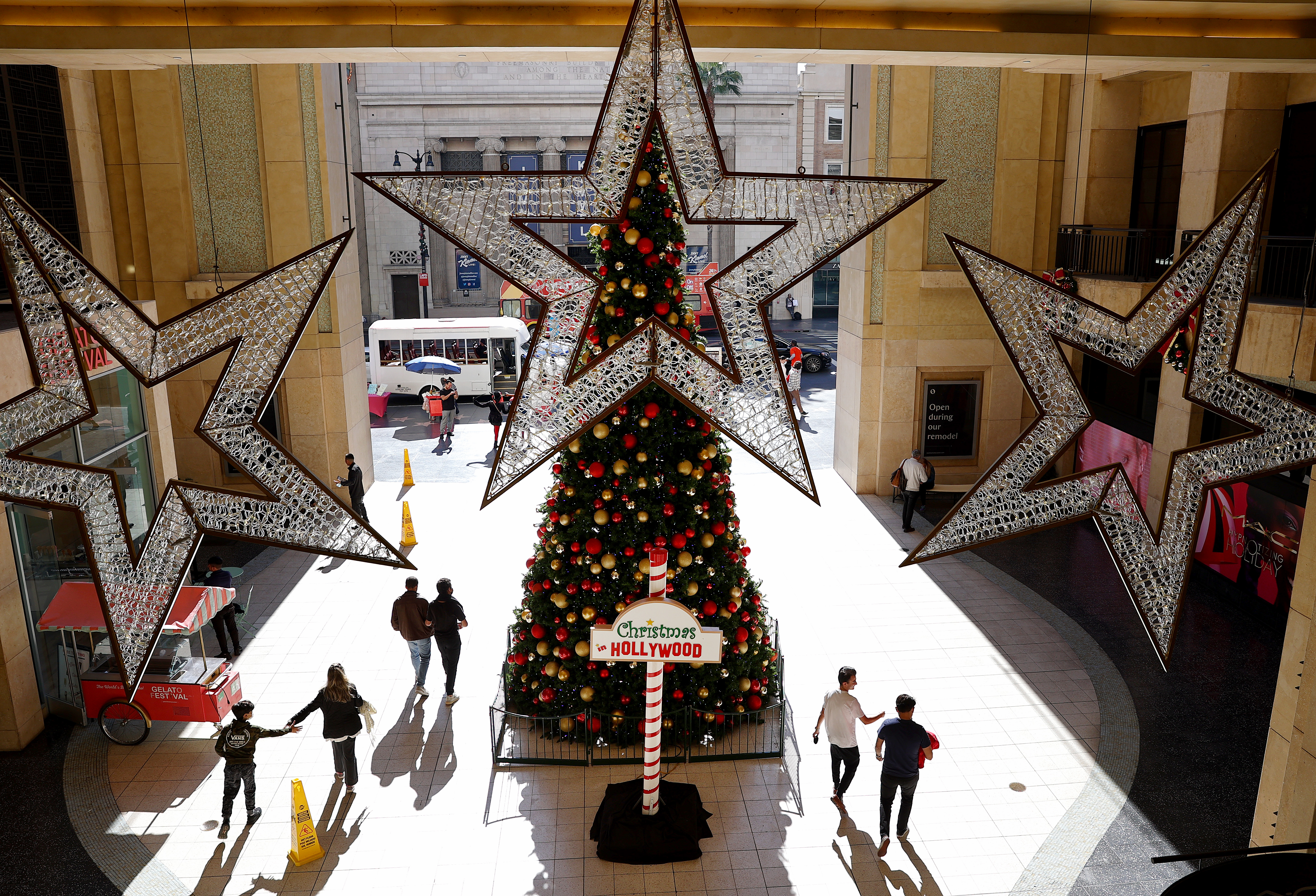 A Christmas tree at Hollywood & Highland in Los Angeles, California on December 17, 2021 | Source: Getty Images