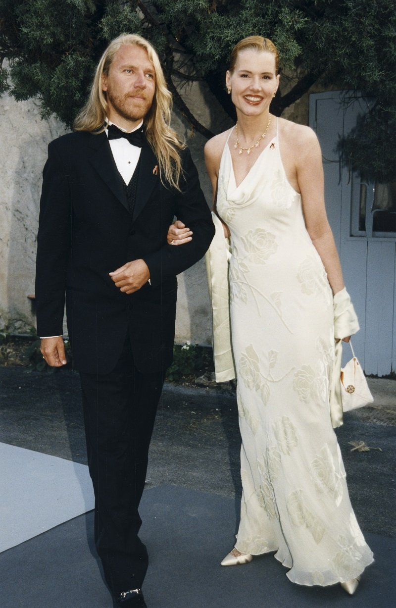 Renny Harlin and Geena Davis on May 15, 1997 in Cannes, France | Photo: Getty Images