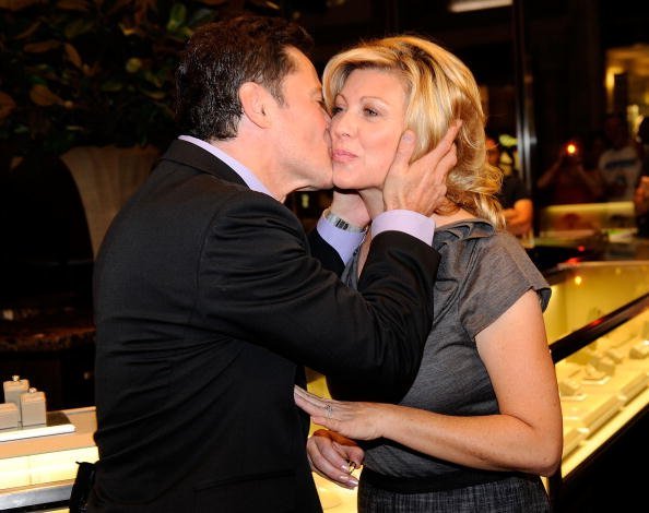 Donny Osmond and his wife Debbie at Caesars on October 10, 2010 in Las Vegas, Nevada. | Photo: Getty Images
