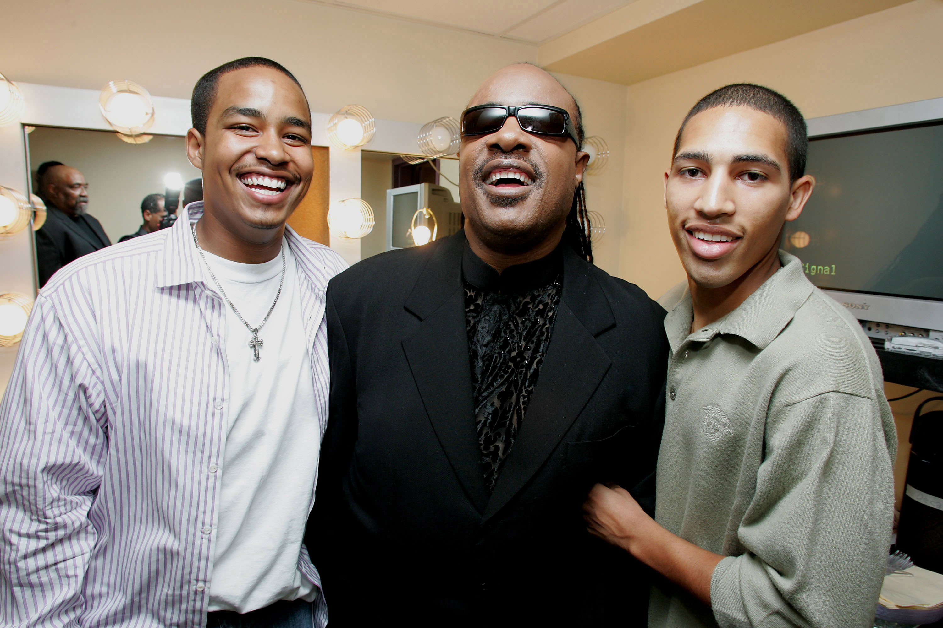 Stevie Wonder and sons Kwame and Chad during The United Negro College Fund Hosts An Evening of Stars Tribute to Quincy Jones in Hollywood, California, on September 11, 2004 | Source: Getty Images
