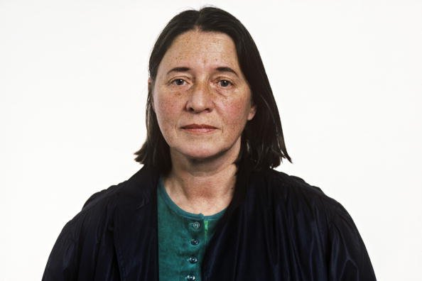 La escritora sueca Birgitta Trotzig posa durante una sesión de retratos celebrada el 6 de julio de 2008 en París, Francia. | Fuente: Getty Images La escritora sueca Birgitta Trotzig posa durante una sesión de retratos celebrada el 6 de julio de 2008 en París, Francia. | Fuente: Getty Images