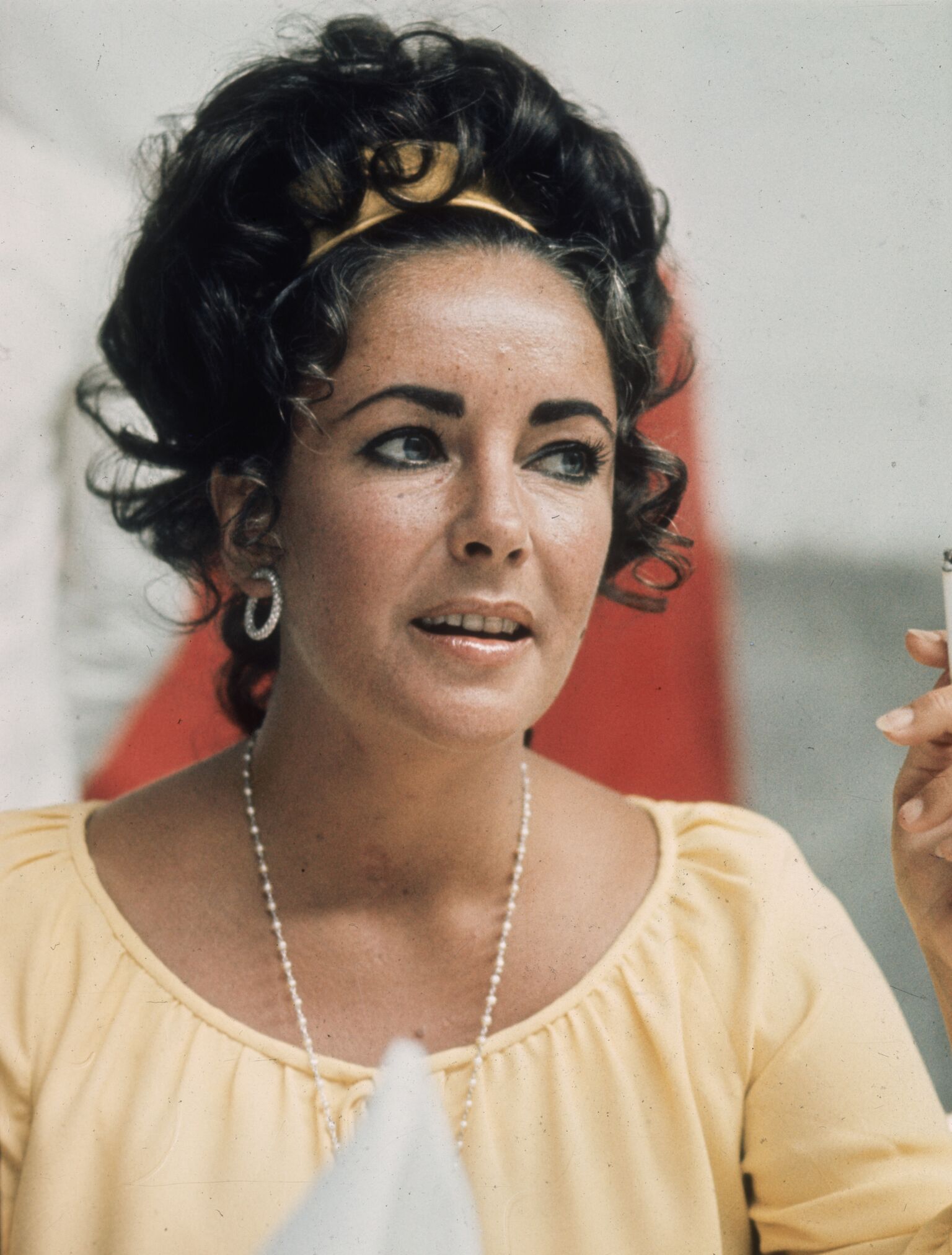 British born American actress Elizabeth Taylor in 1975 | Getty Images