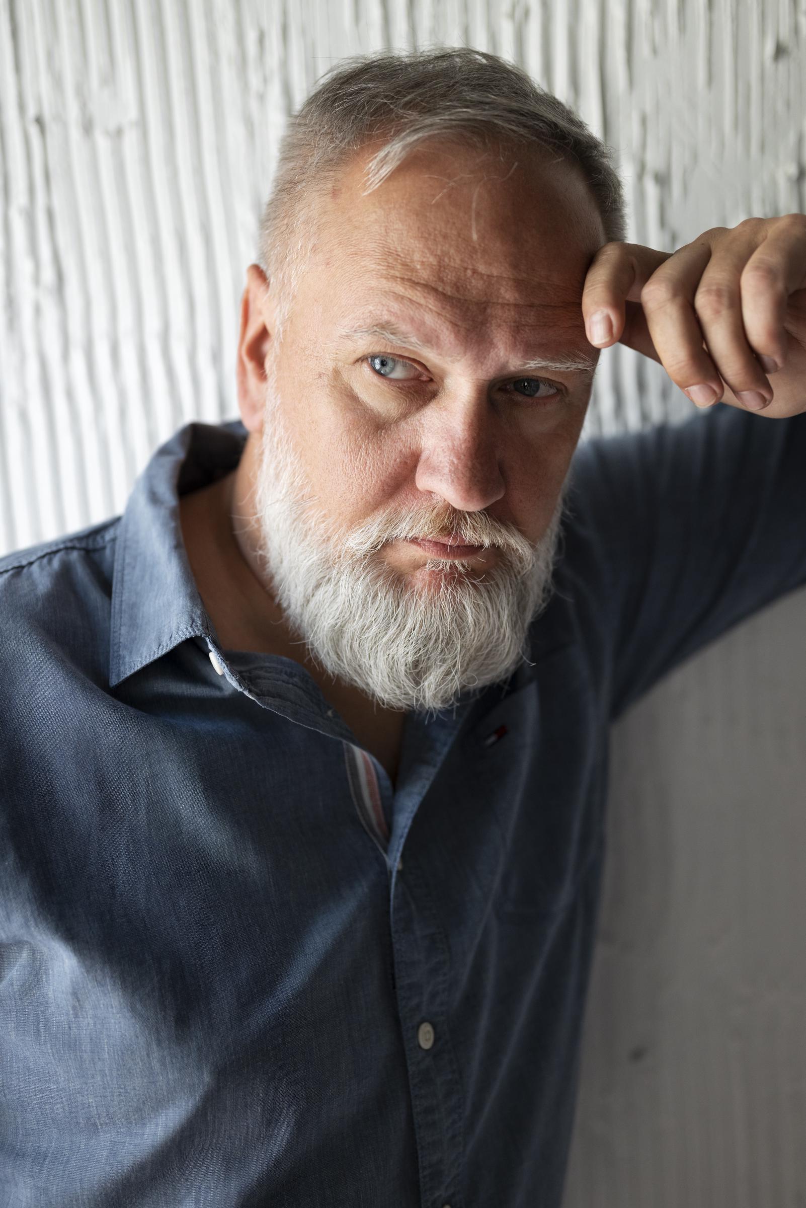 An angry middle-aged man | Source: Freepik