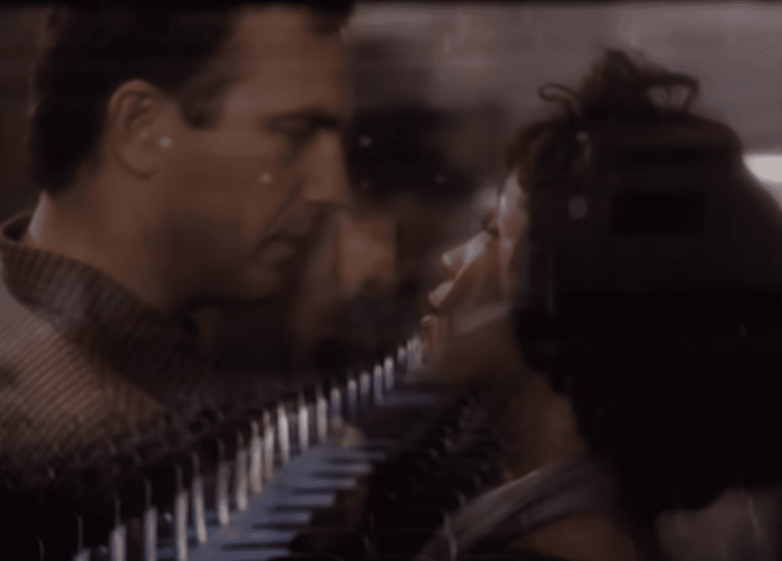 Costner and Whitney in the movie "The Bodyguard". | Source: YouTube/WhitneyHuston