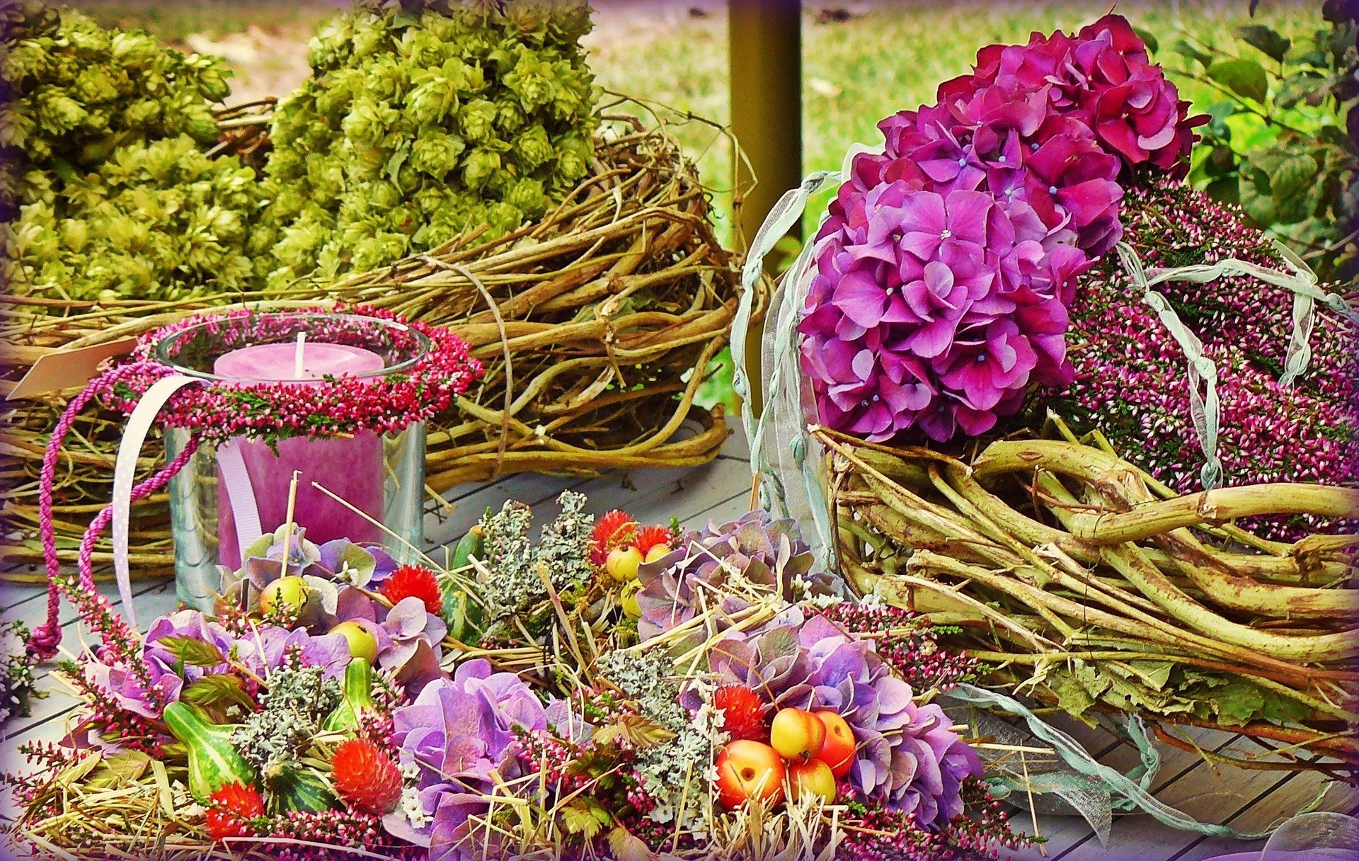 Arreglos florales. | Fuente: cocoparisienne / Pixabay