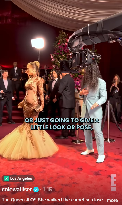 Jennifer Lopez poses on the red carpet as Cole Walliser prepares to film her with the GLAMbot camera | Source: TikTok/colewalliser