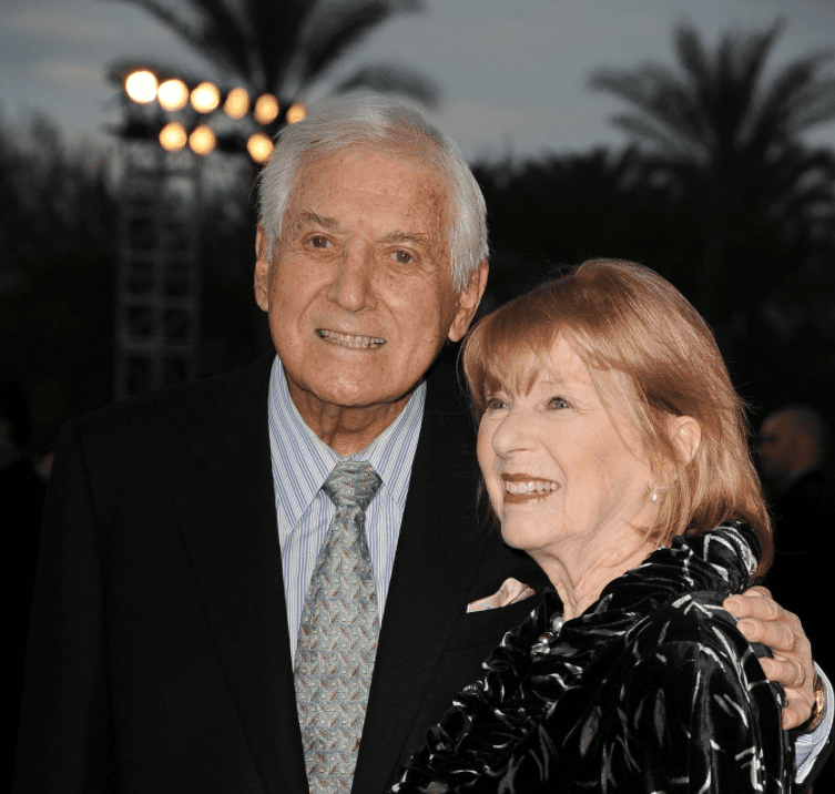 Monty Hall and Marilyn Hall arrive at the 25th annual Palm Springs International Film Festival awards gala at Palm Springs Convention Center on January 4, 2014 in Palm Springs, California | Photo: Getty Images