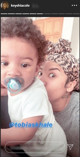 Keyshia and her son, Tobias posing for a selfie in her home | Photo: Instagram/@keyshiacole