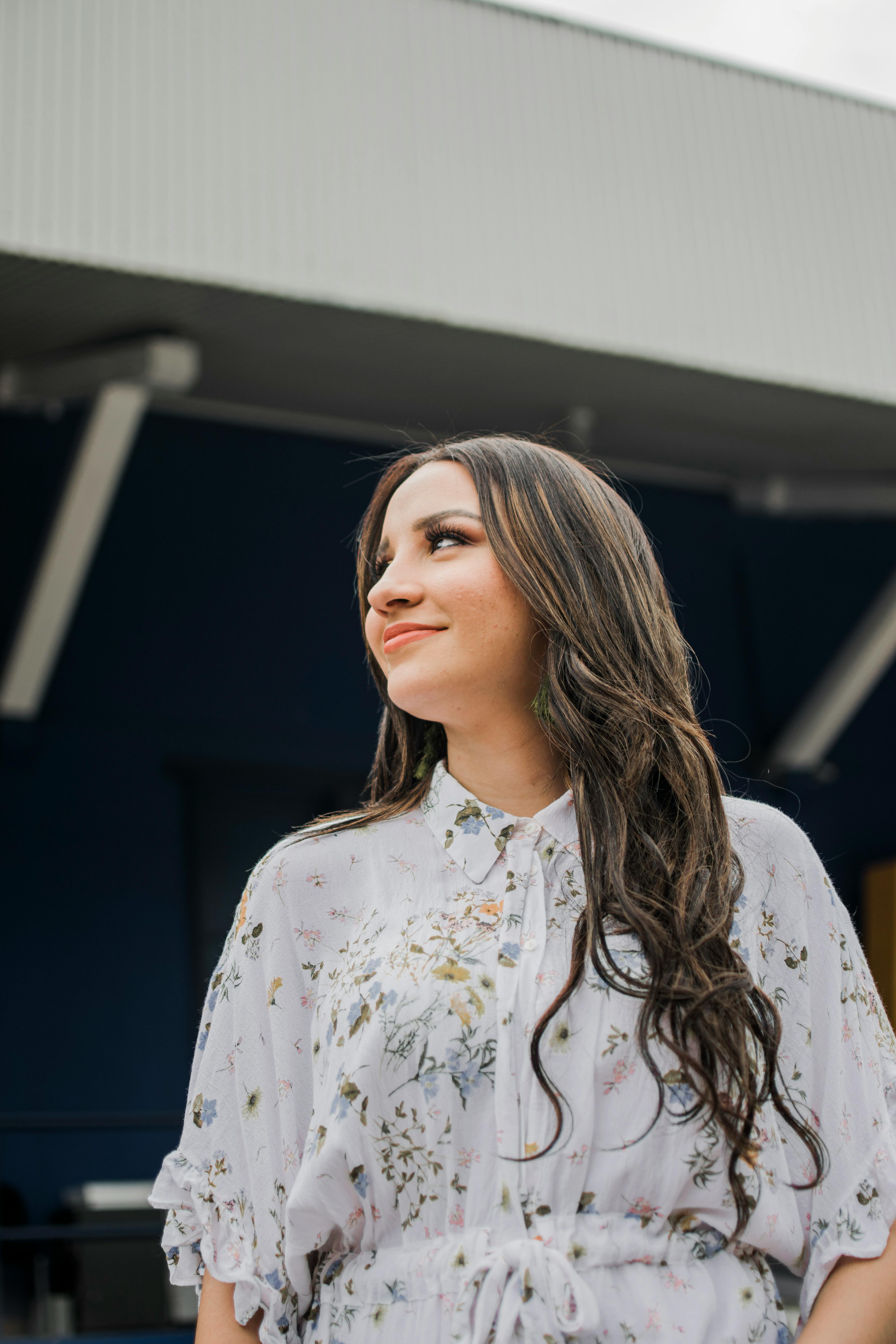 A smiling woman | Source: Pexels