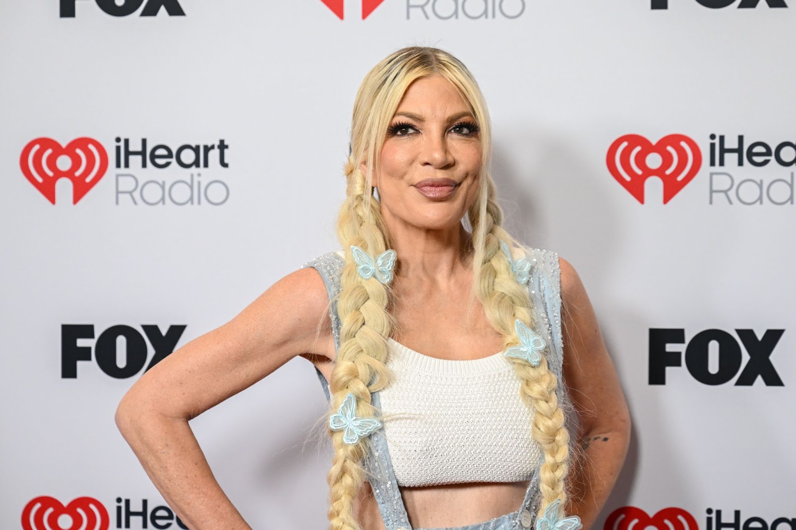 Tori Spelling at the iHeartRadio Music Awards on March 17, 2025, in Los Angeles, California | Source: Getty Images