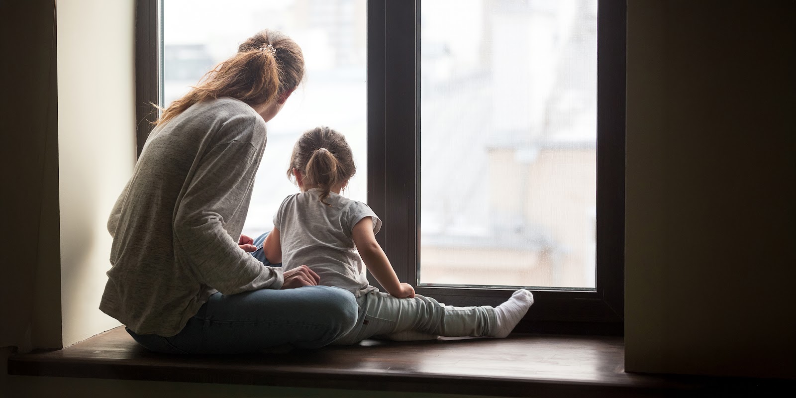 Woman and little girl | Source: Shutterstock