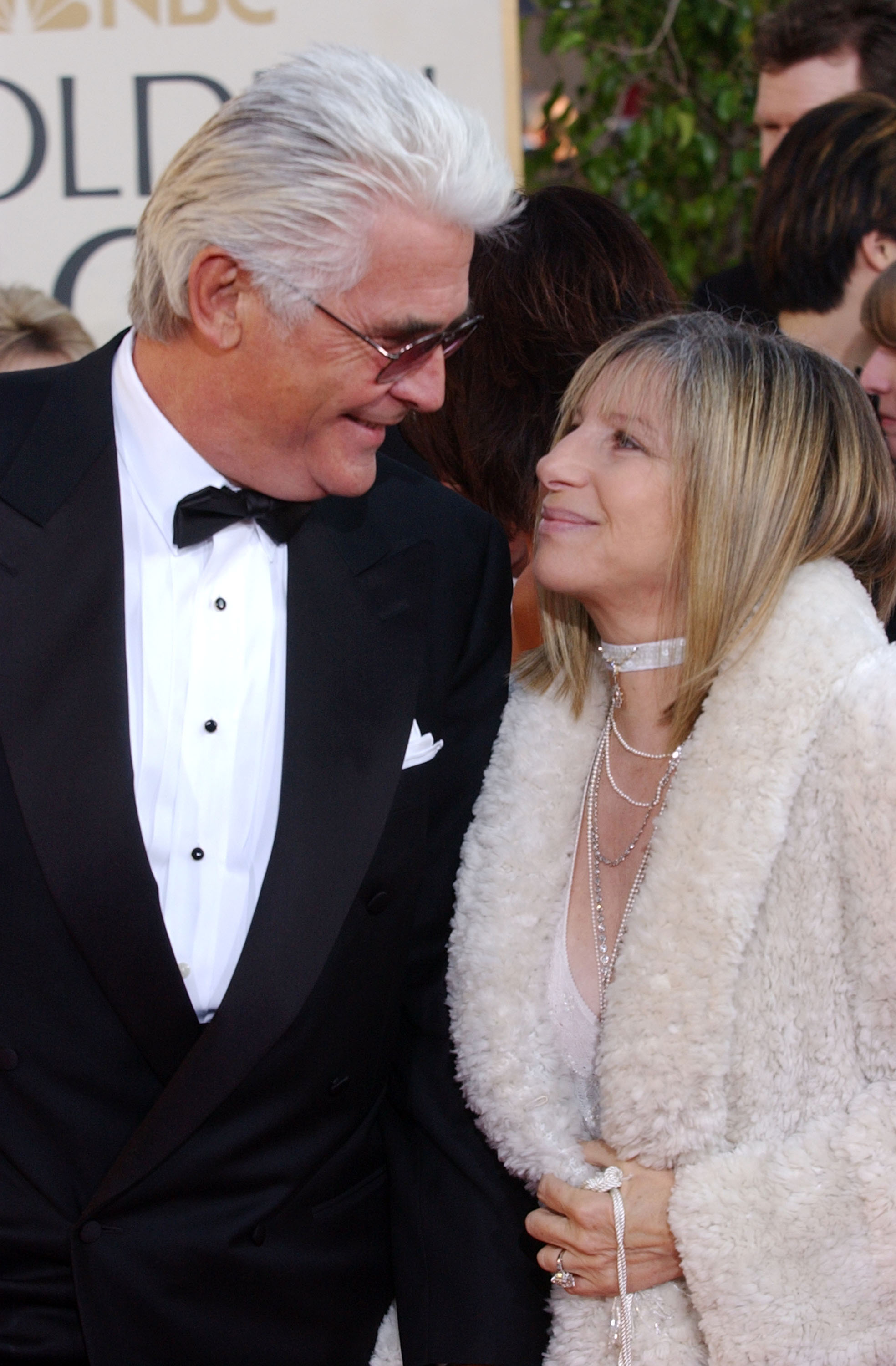 James Brolin and Barbra Streisand at the 61st Annual Golden Globe Awards in Beverly Hills, California in 2004. | Source: Getty Images