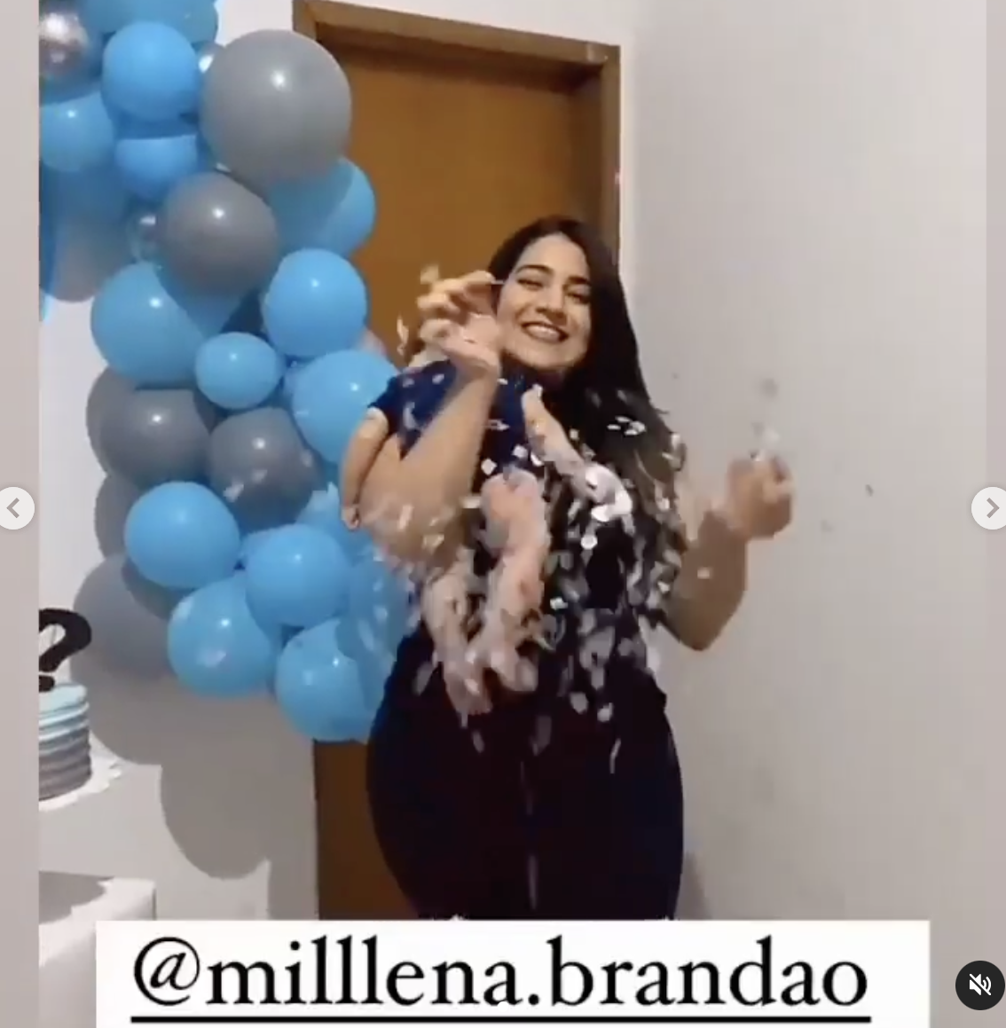 Millena Brandao lässt den Ballon platzen und silbernes Konfetti kommt heraus | Quelle: instagram.com/milllena.brandao