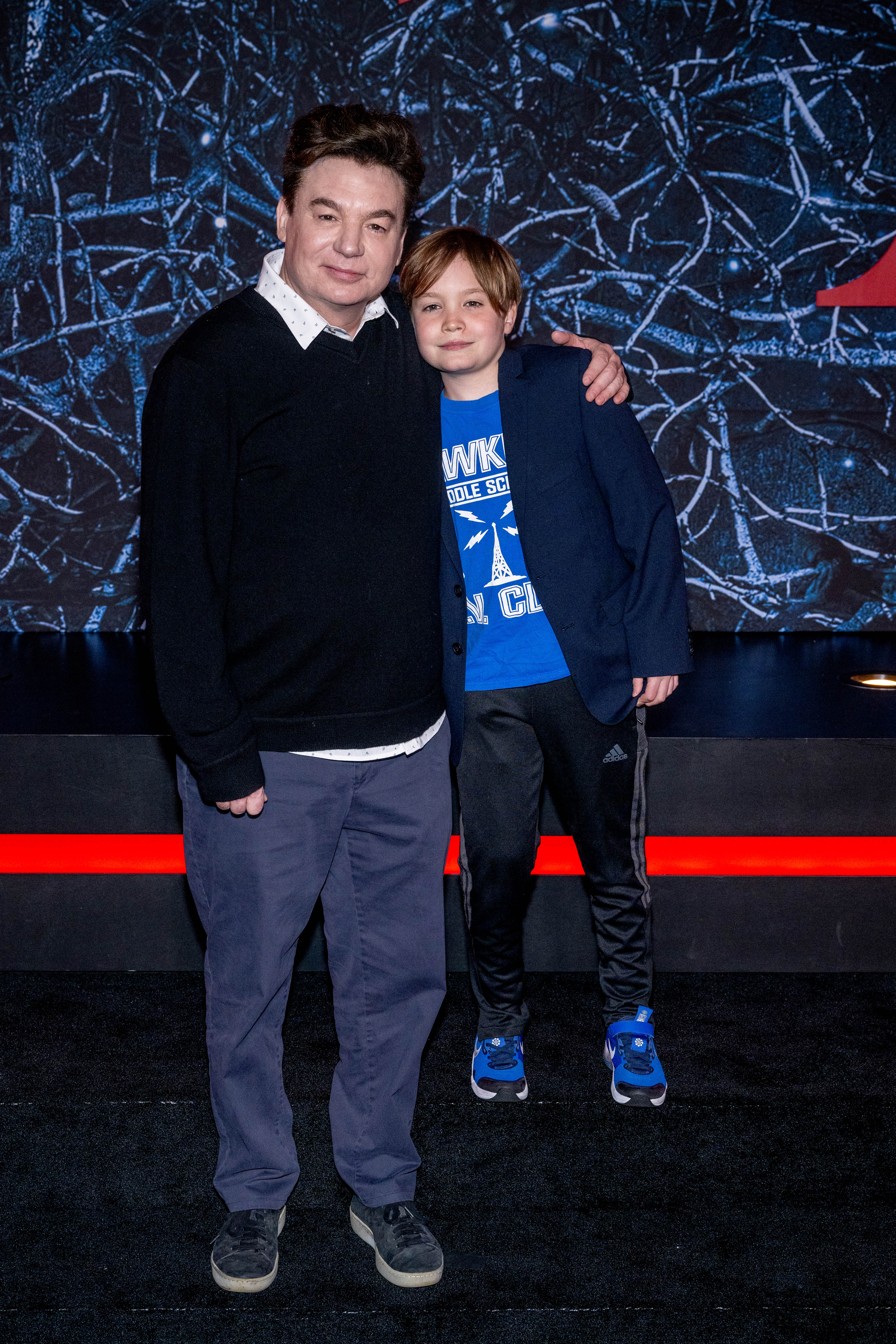 Mike Meyers and son attend Netflix's "Stranger Things" season 4 premiere on May 14, 2022 in Brooklyn, New York | Source: Getty Images