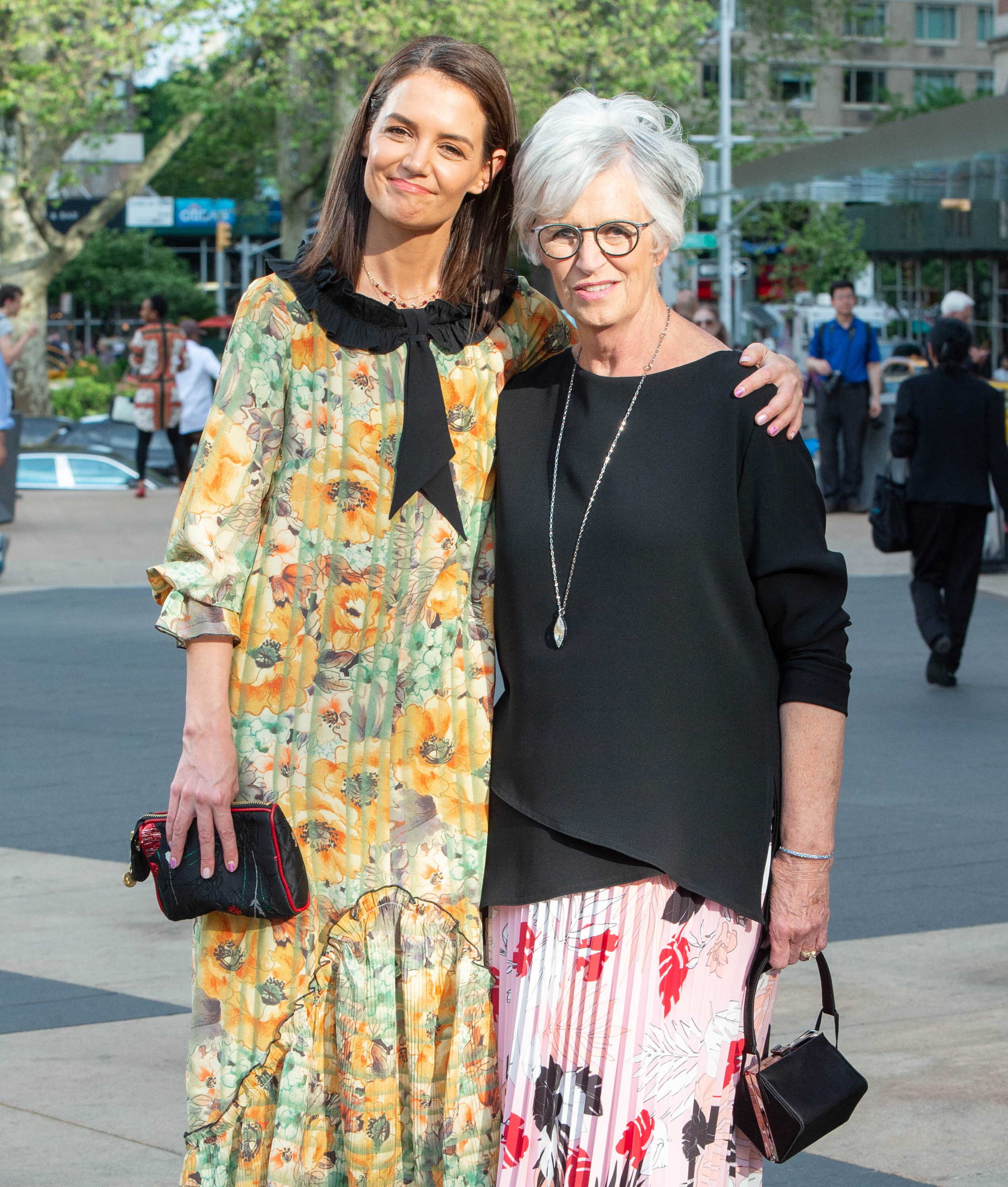 Katie Holmes and her mother, Kathleen Holmes, at the Metropolitan Opera House 2019 Spring Gala in New York City on May 20, 2019 | Source: Getty Images