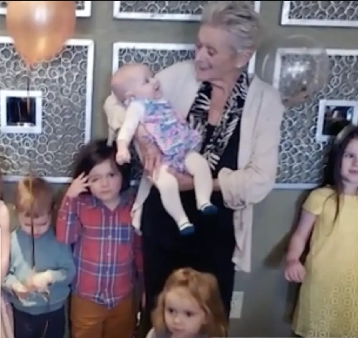 Julia Harlin and her grandchildren | Source: YouTube/WBALTV11