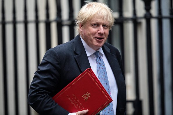 Le ministre des Affaires étrangères Boris Johnson au 10 Downing Street le 5 juin 2018 à Londres, en Angleterre. | Photo : Getty Images Le ministre des Affaires étrangères Boris Johnson au 10 Downing Street le 5 juin 2018 à Londres, en Angleterre. | Photo : Getty Images