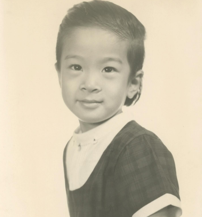 This little girl was born to immigrant parents who held big ambitions for her future. In this photo, Vera Wang posed as a child during a throwback moment shared on June 26, 2024. | Source: Instagram/verawang